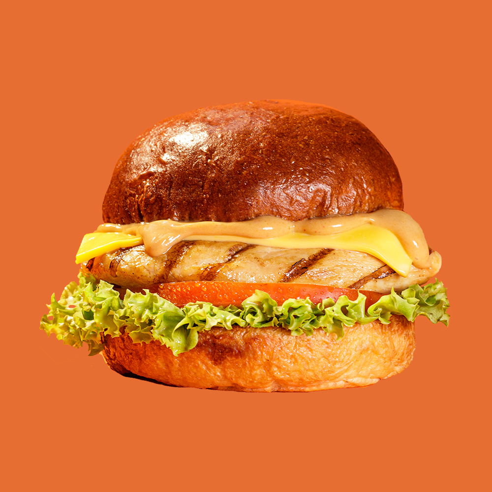 CLASSIC GRILL - Sandwich de pollo grillado, con lechuga, tomate y queso cheddar